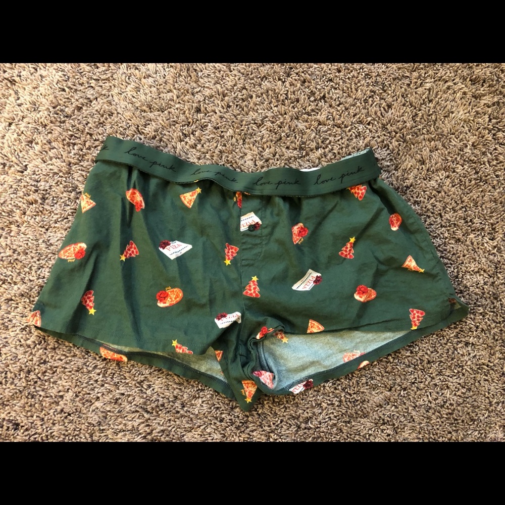 Pizza shorts, size:large